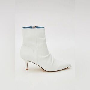Jaggar White Pleated Leather Boots Kitten Heel Booties in Ivory NIB 37/39/40